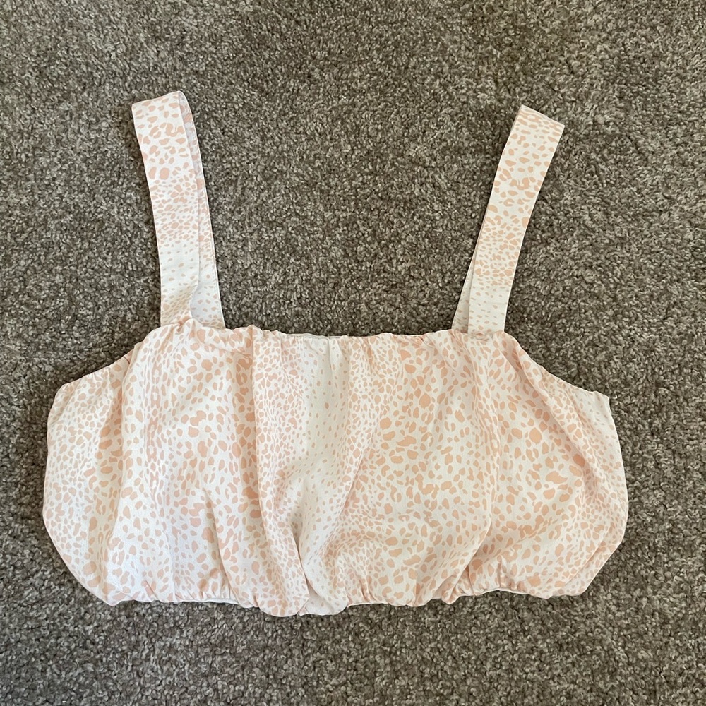 bubble crop top with and pink and white cheetah print design